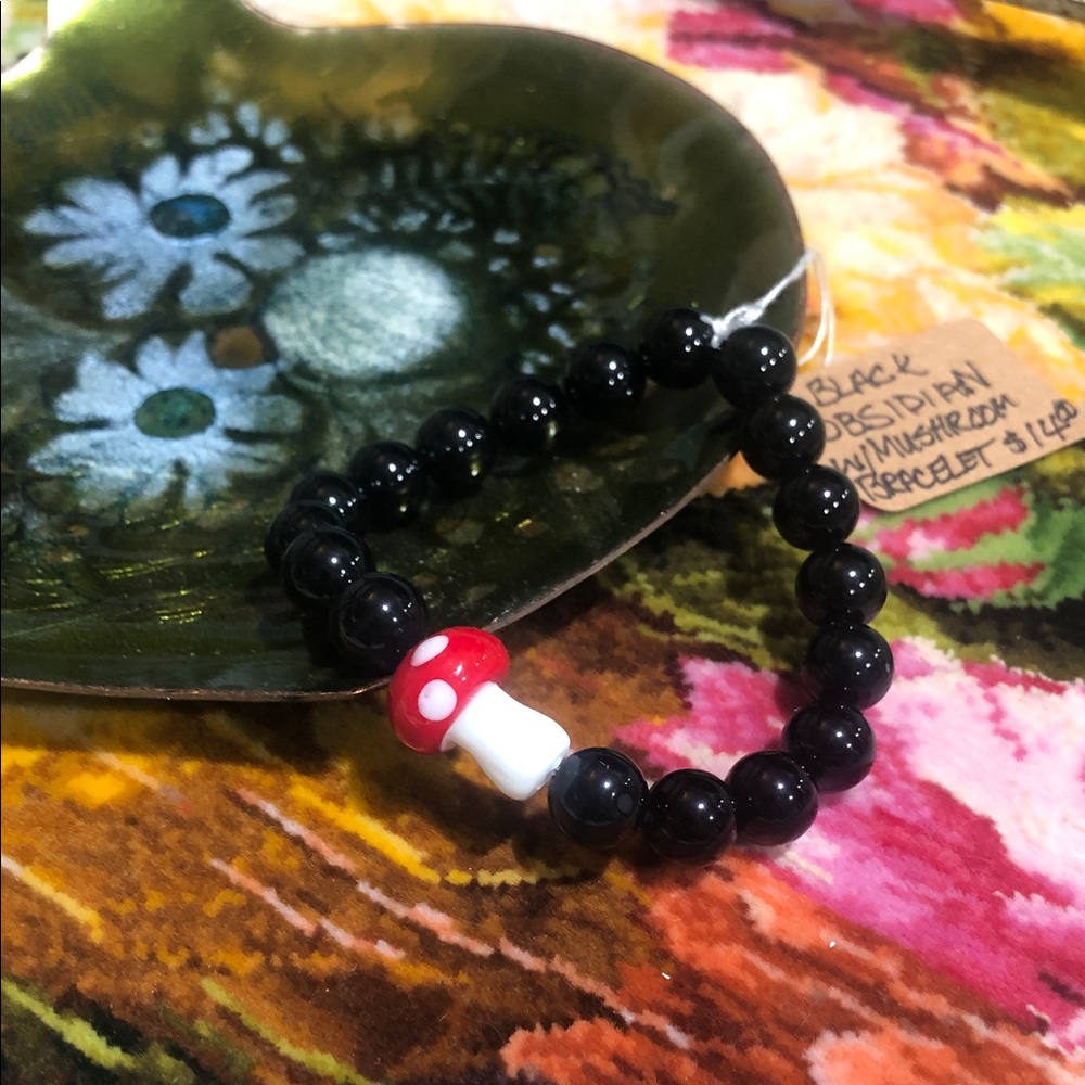 🖤 Black Obsidian Bracelet with Mushroom Charm